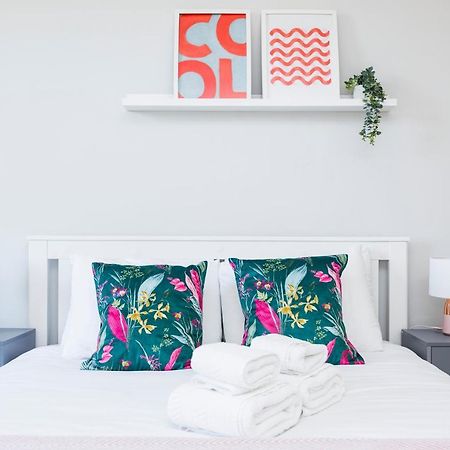 Welcomestay Colliers Wood Two Bed Apartment - Home Away From Home 伦敦 外观 照片