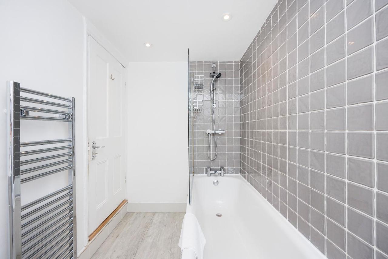 Welcomestay Colliers Wood Two Bed Apartment - Home Away From Home 伦敦 外观 照片