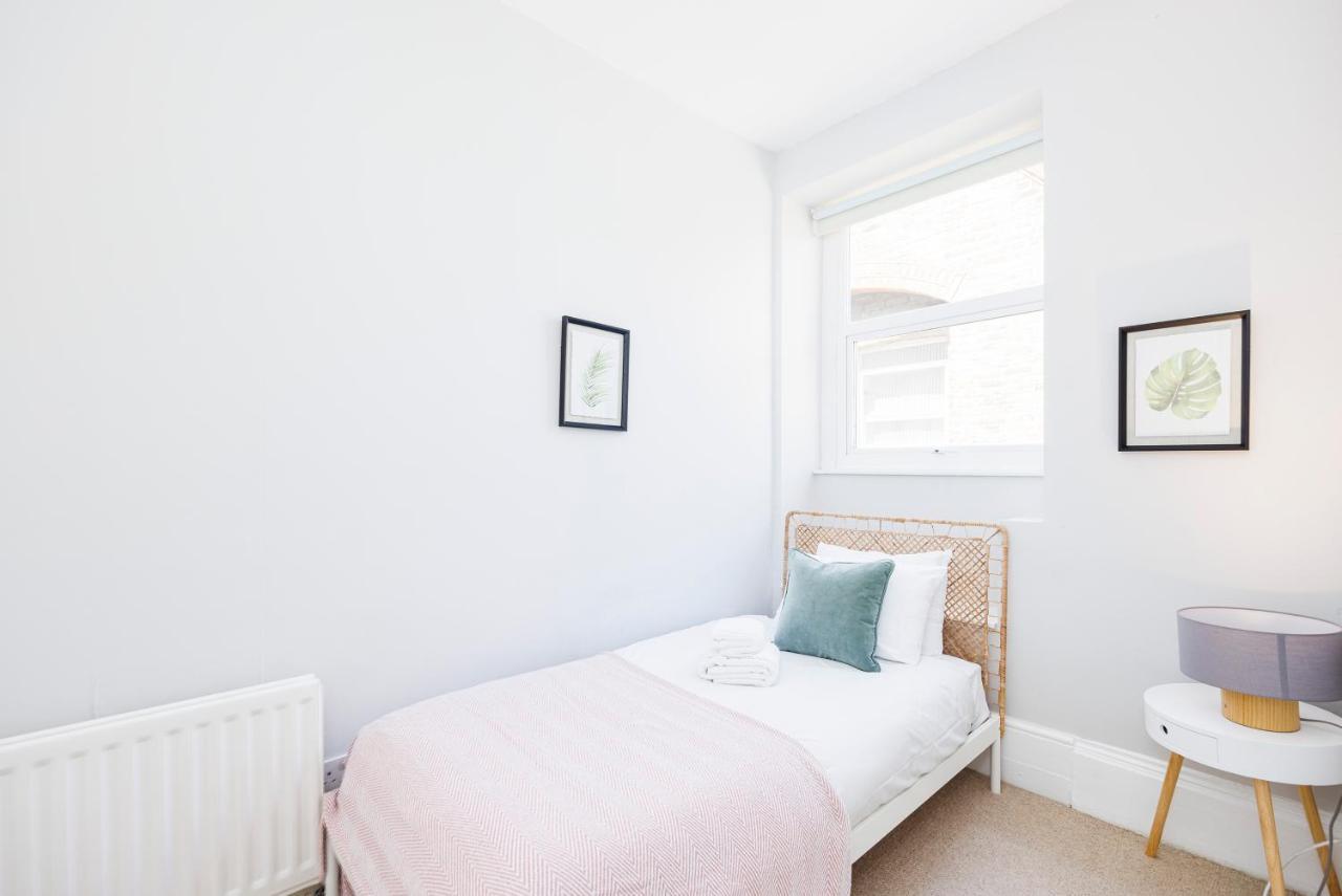 Welcomestay Colliers Wood Two Bed Apartment - Home Away From Home 伦敦 外观 照片