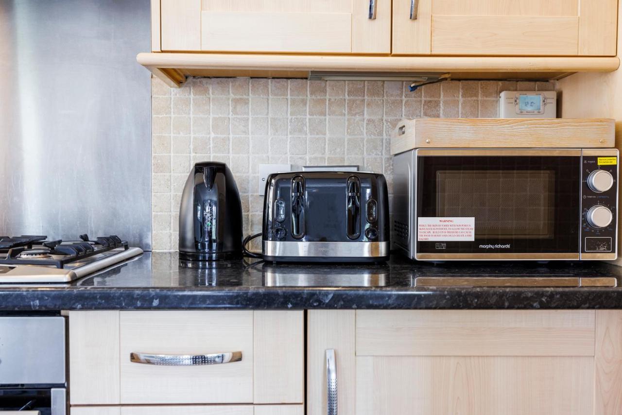 Welcomestay Colliers Wood Two Bed Apartment - Home Away From Home 伦敦 外观 照片