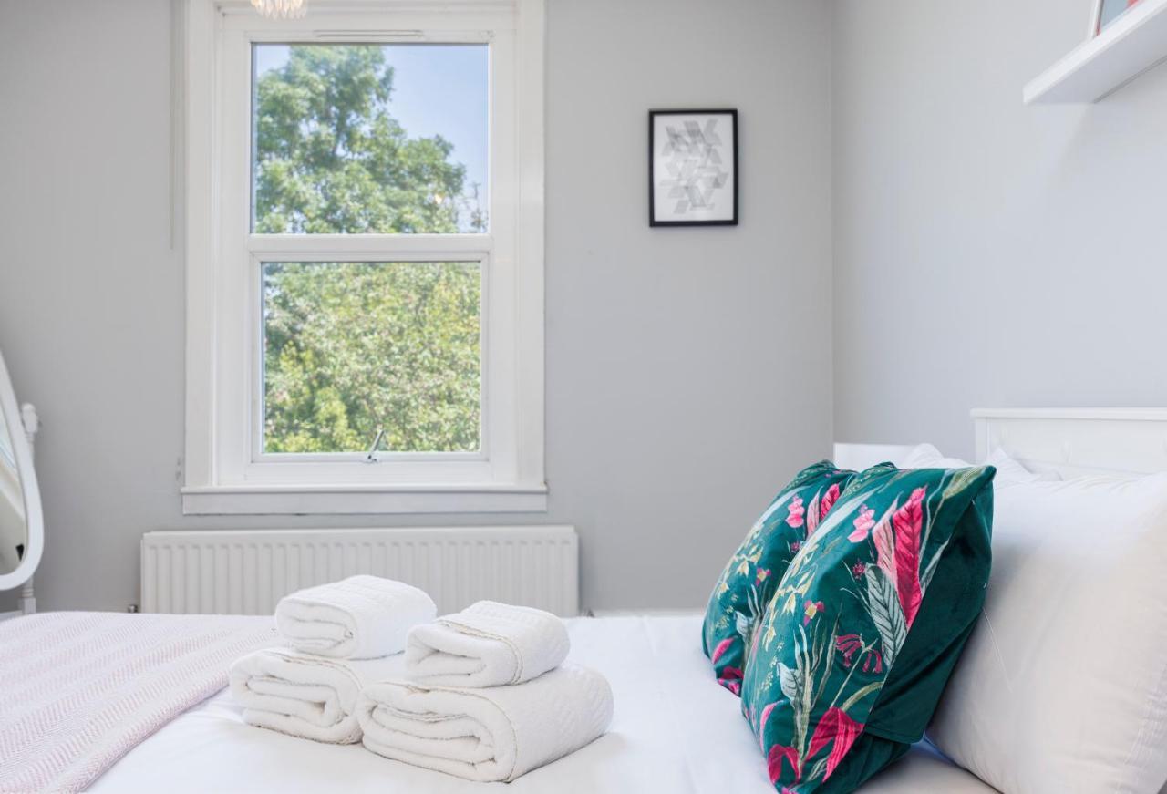 Welcomestay Colliers Wood Two Bed Apartment - Home Away From Home 伦敦 外观 照片